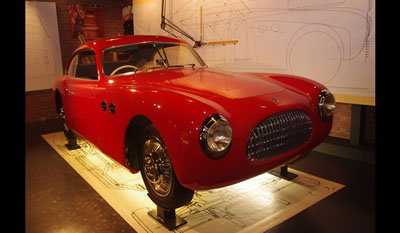 Cisitalia 202 Berlinetta Pinin Farina 1948 and Cabriolet Vignale 1950 front